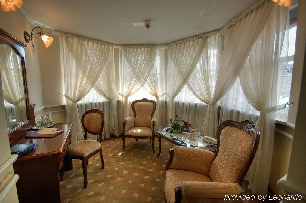Villa Royal Ostrów Wielkopolski İç mekan fotoğraf
